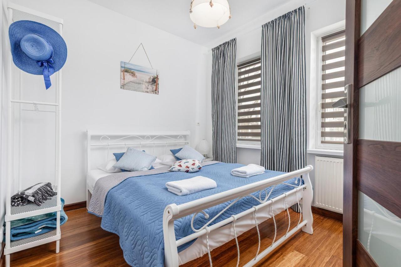 Lwowska By Renters Apartment *